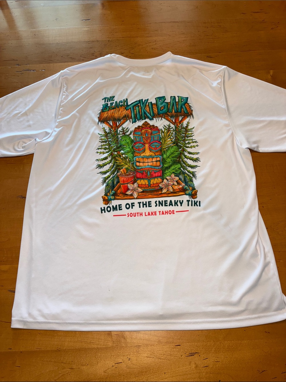 VENTURE (GUC) The Beach Tiki Bar Logo White Short-Sleeve Crew Tee, Size XXL. - Picture 6 of 7